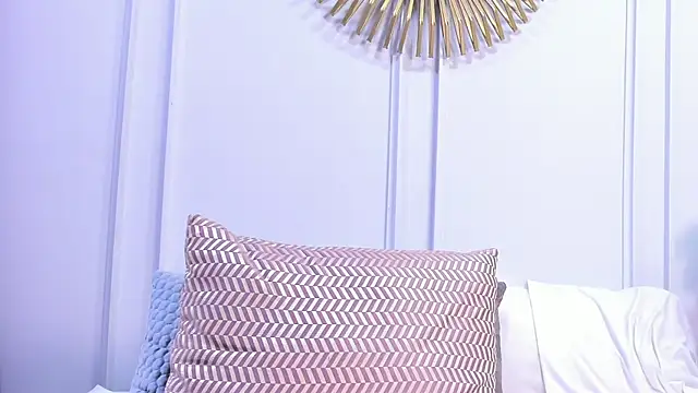 CharlotteBrownn_ webcam