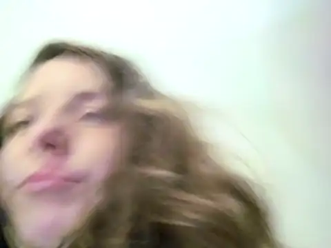 Webcam Model (VelvetHalo)  is live.Free join now!