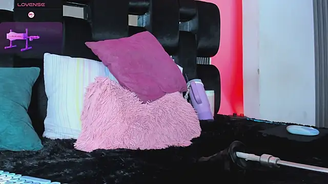 levana1 - Levana1's free webcam - UK Sex Cams