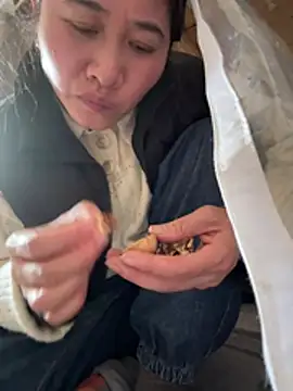 美女daaqnn在线直播