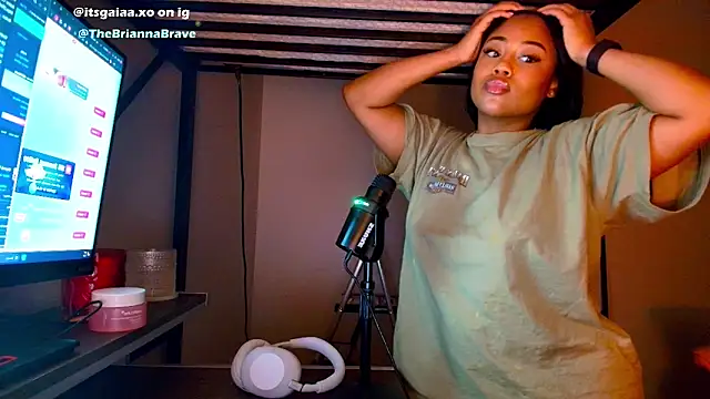 BriannaBrave webcam