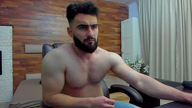 micahlane - MicahLane's free webcam - UK Sex Cams