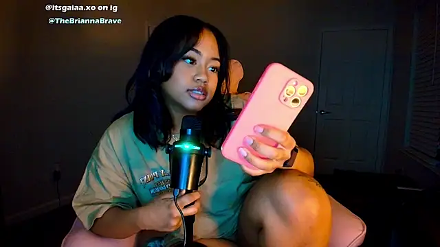 BriannaBrave webcam