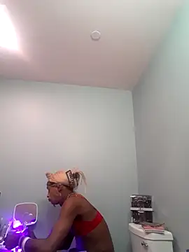 ItsBarbieBitcxxxx69 webcam