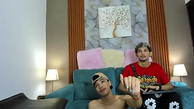 YOUNG_BOYS_HELL webcam