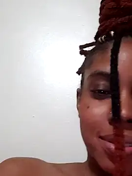 Webcam Model (HONEYSWEETS_LIVE)  is live.Free join now!