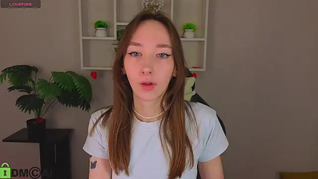 Miche1le_Allenne webcam