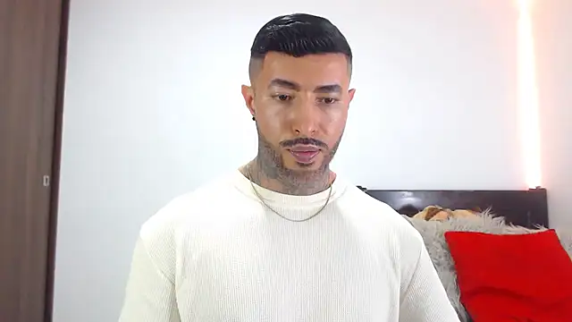 andrea_de_lucaa webcam