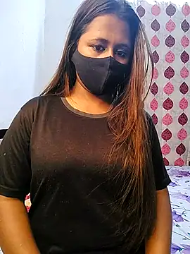 LoveLy-Soneya webcam