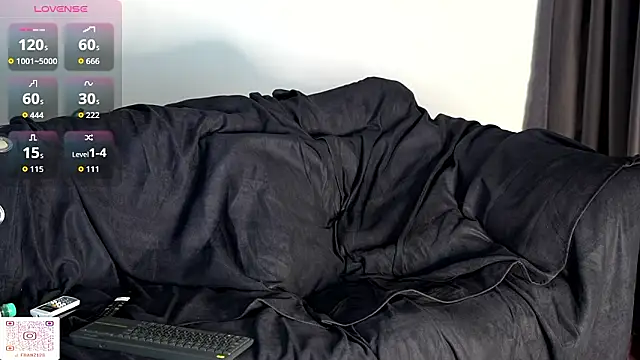 Jonathan___123 webcam