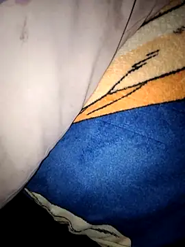 chica_travieza webcam