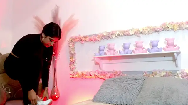 sharlotaustral18 webcam