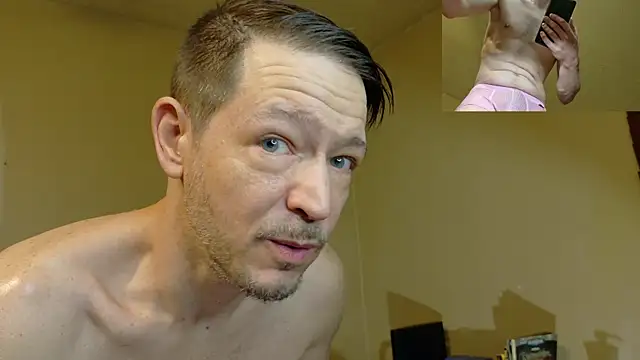 MasterForgedRayy webcam