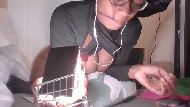 xxxdanidoomsdayxxx webcam