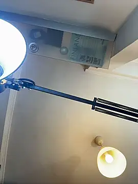 Hotmomcheckk_ webcam