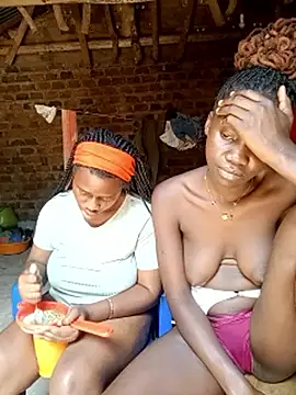 Black_juicy24 webcam