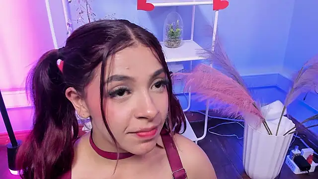 kathiasaenz_ - KathiaSaenz_'s free webcam - UK Sex Cams