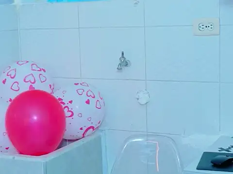 lunabustygirl webcam