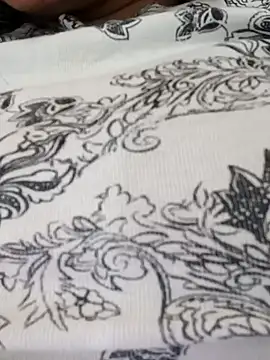 CuteSarikaLIVE webcam