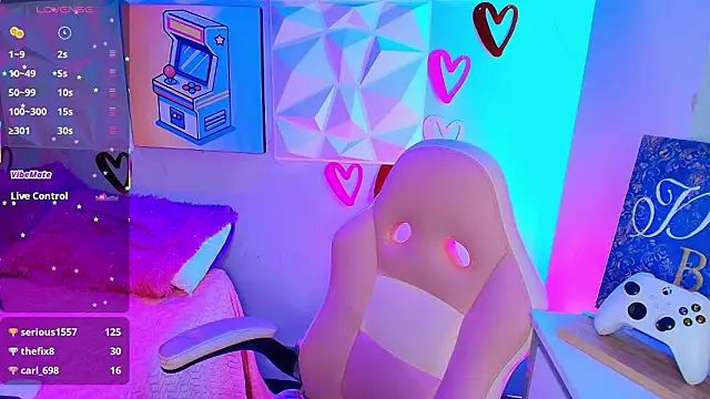 adelainebest - AdelaineBest's free webcam