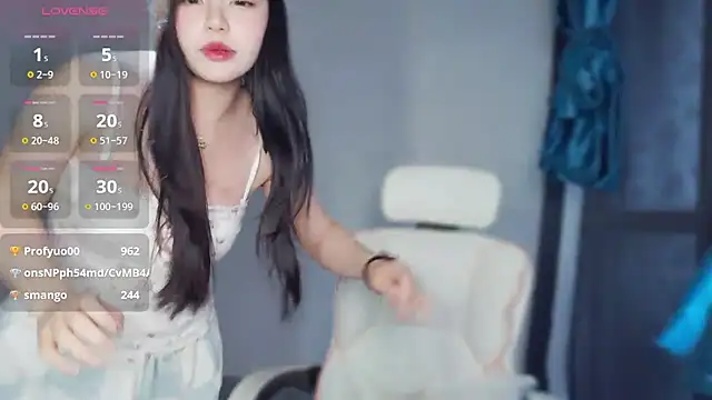 美女-XiaoYu-777在线直播