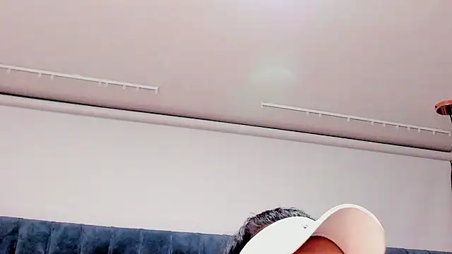 tinaqueen_noa webcam