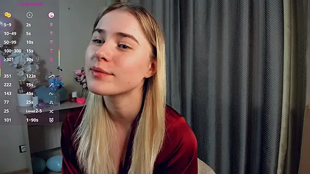 LuanaFincel webcam