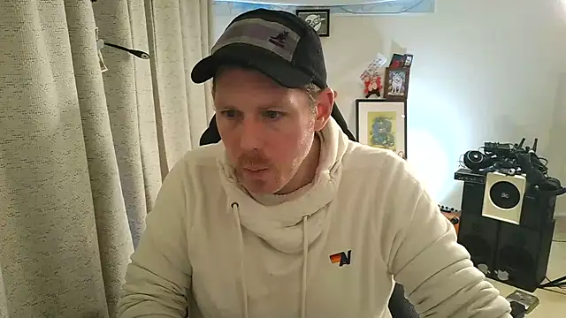 God_Of_ThundeRR webcam