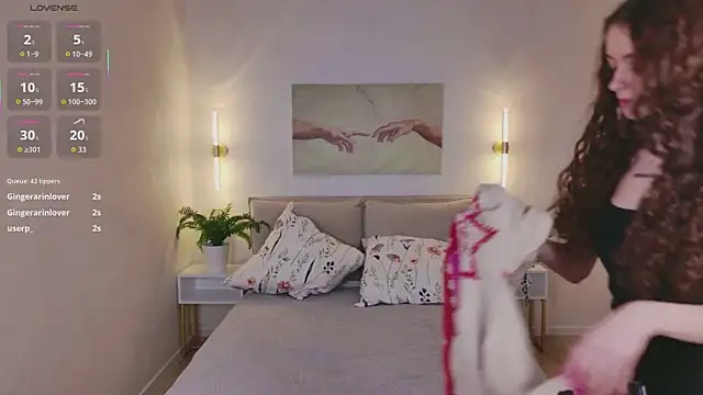 curly_moon - Curly_Moon's free webcam - UK Sex Cams