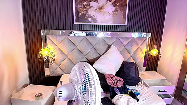 Sara_Channel01 webcam