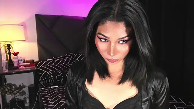 MaxxineMorenaTs webcam