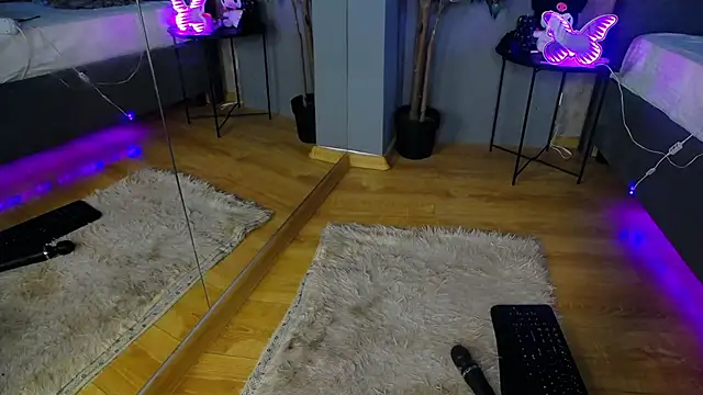 ScarlettJakobs webcam