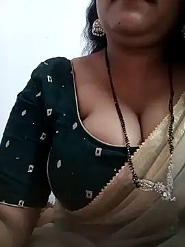 Nyra-23 from StripChat is Freechat