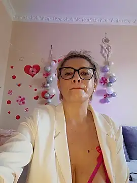 BellaBellaHot webcam