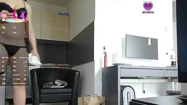 Hot_ToyBoy6974 webcam