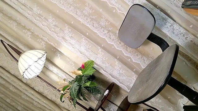 PrettyStranger webcam