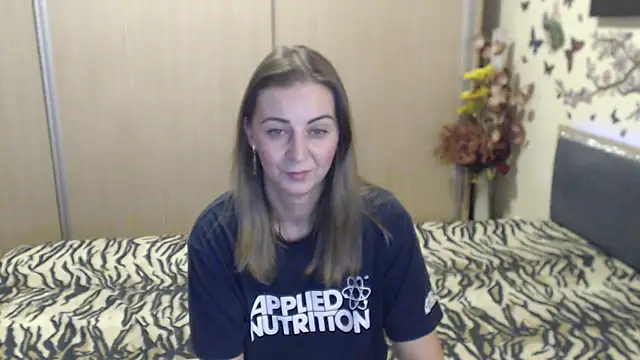 MirabelaSweet webcam