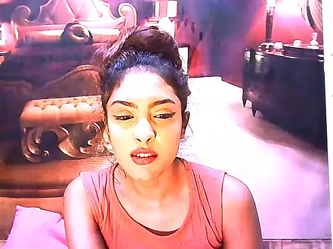 IndianPretty14u2Luv webcam