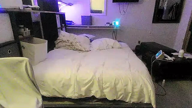 sissytrapdolly24 webcam