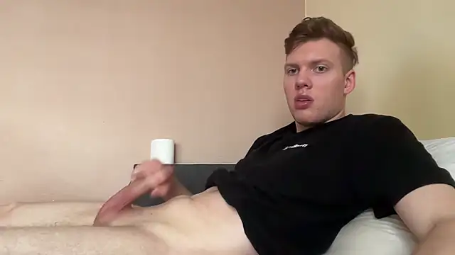 sexybooii6968 webcam
