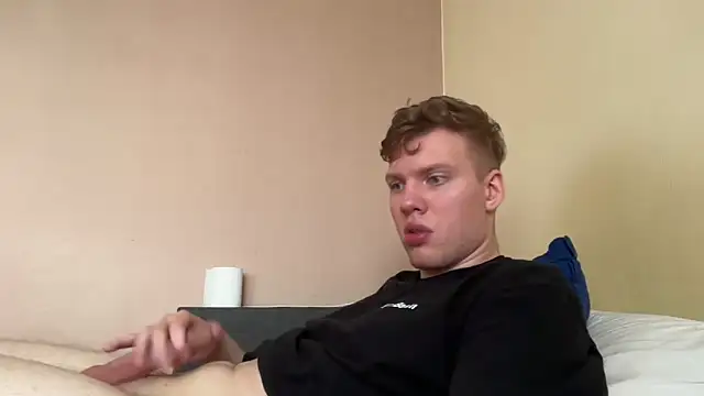sexybooii6968 webcam