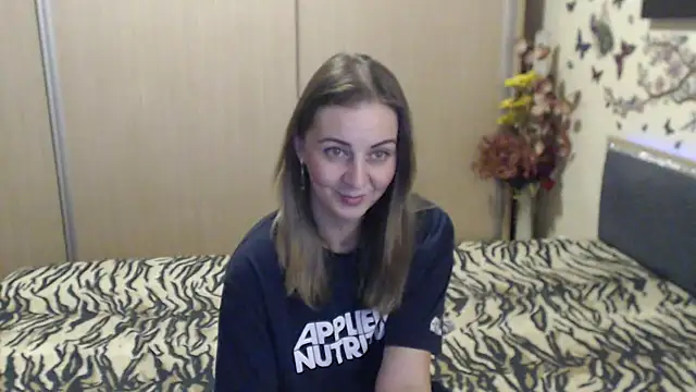 MirabelaSweet webcam