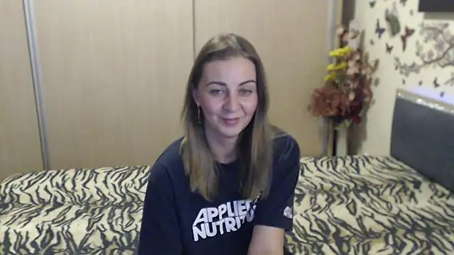 MirabelaSweet webcam