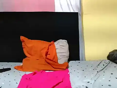 JinglynJuicy22 webcam