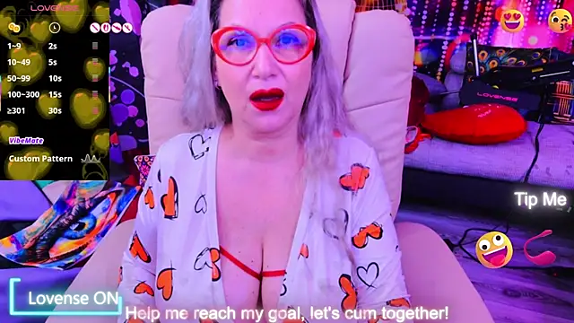 YOUR_MATURE_FANTASY webcam