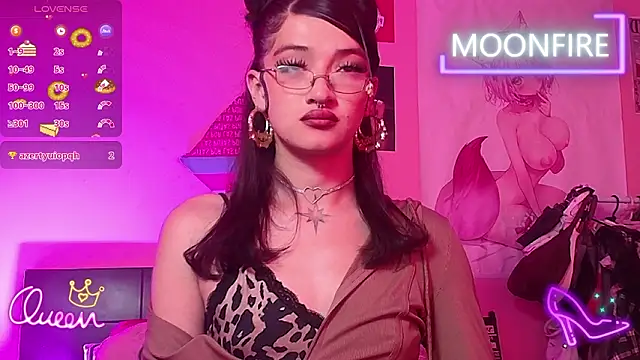 moonfiredancer webcam