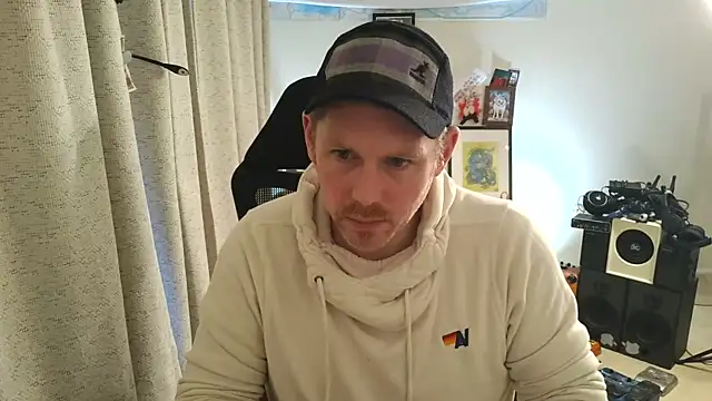 God_Of_ThundeRR webcam