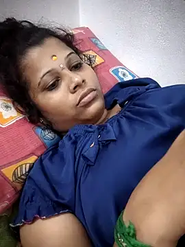 sweetqueen143 webcam