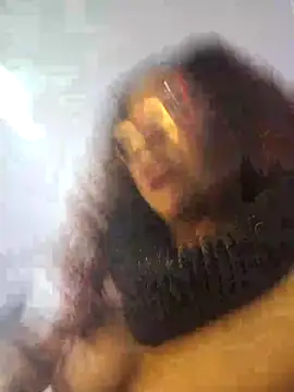 Scarlet_curly8a webcam