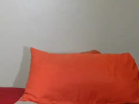 LICKABLETASH98 webcam